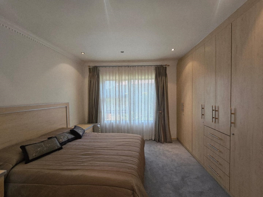 4 Bedroom Property for Sale in Ladybrand Free State